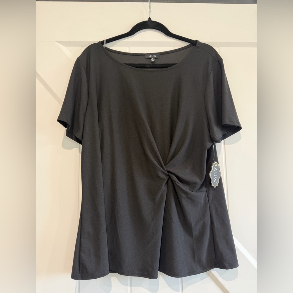 AUW Black Short Sleeve Women's Top